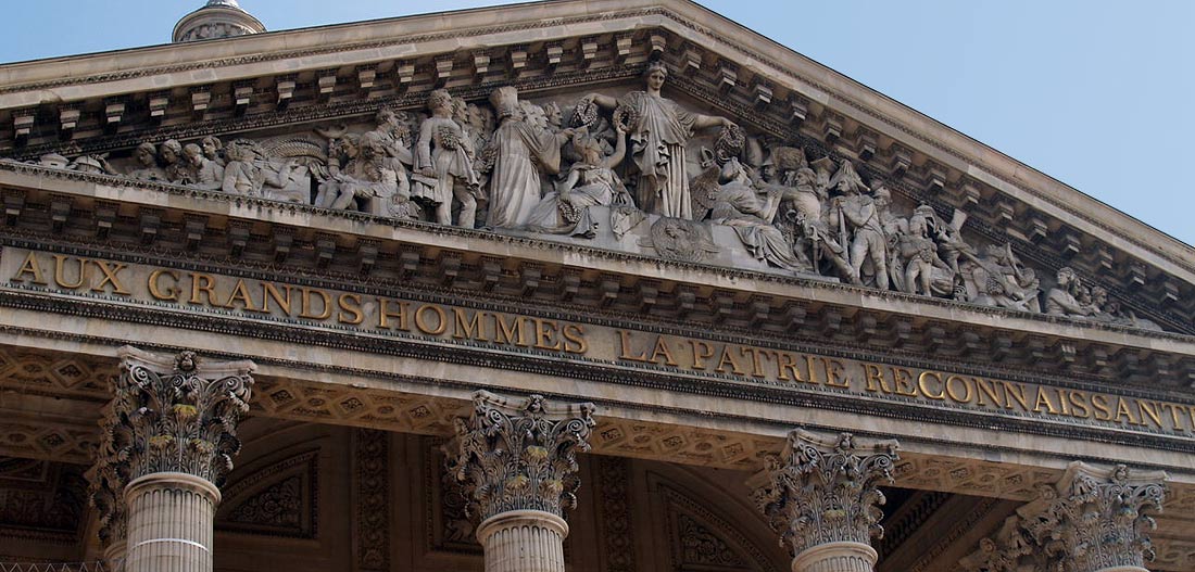 Frontón del Panteón de París